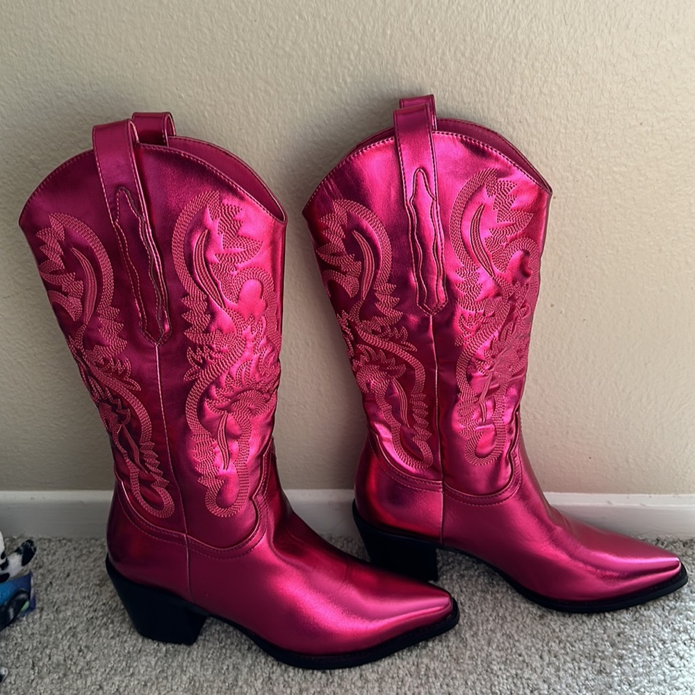 Pink metallic boots size 9 - Bellini